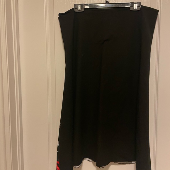 Rock ‘N Karma satin front red and black skirt XL - posh and playful dressing!!! - Picture 5 of 12